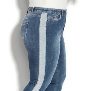 NWT Evans Avenue  Contrast Trim Jean  mid wash  Size 14 women's
